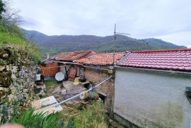 OPATIJA, MOŠĆENIČKA DRAGA- autohtona kuća sa pogledom na more u netaknutoj prirodi, Mošćenička Draga, House