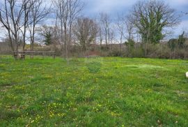 Istra, Manjadvorci, lijepa građevinska parcela na rubu mjesta, Barban, أرض