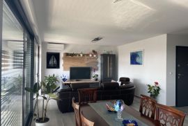 Rijeka, Vežica - Stan 3S+DB, 108m2 u novogradnji s parkingom, Rijeka, Appartment