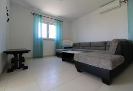 Vrsi, vila 220 m2 prvi red do mora, Vrsi, Дом