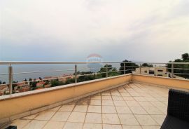 OPATIJA- stan 3S+DB, garaža, terasa, pogled na more, Opatija, Apartamento