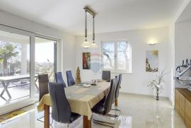 Rovinj - predivna villa u okolici Rovinja 399 m2, Rovinj, Famiglia