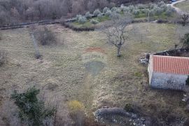 Istra, Oprtalj - istarska kuća s velikom okućnicom u okolici Oprtlja, Oprtalj, House