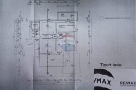 Malinska - Sv. Vid Miholjice kuća 286 m2 + 3 zasebna apartmana 153 m2 na prostranoj okućnici sa pogledom na more, Malinska-Dubašnica, Ev