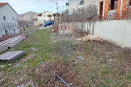 Klenovica, Novi Vinodolski, samostojeća kuća sa okućnicom, Novi Vinodolski, House