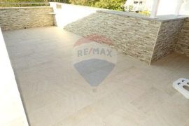 Baška - prekrasan trosobni apartman 100m2, Baška, Daire