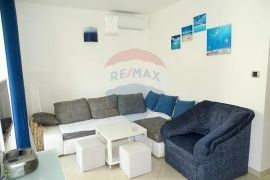 Baška - prekrasan trosobni apartman 100m2, Baška, Kвартира