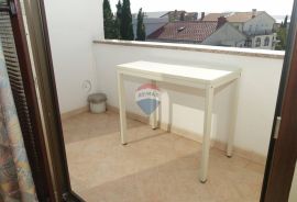 Selce, Crikvenica, Etaža kuće, 2 apartmana, pogled na more, Crikvenica, Appartement