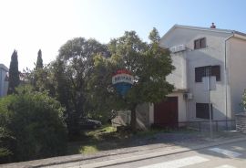 Selce, Crikvenica, Etaža kuće, 2 apartmana, pogled na more, Crikvenica, Appartement