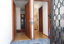 Selce, Crikvenica, Etaža kuće, 2 apartmana, pogled na more, Crikvenica, Kвартира