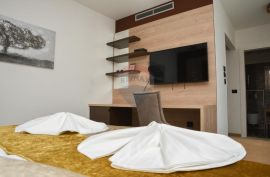 Senj, Hotel**** i ugostiteljski objekt, 2.red do mora, Senj, العقارات التجارية