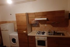 Rijeka, Mlaka, stan s lođom, Rijeka, Appartment