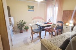 Istra, Rovinj, dvosoban stan na traženoj lokaciji, 50 m2, Rovinj, Apartamento