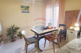 Istra, Rovinj, dvosoban stan na traženoj lokaciji, 50 m2, Rovinj, Stan