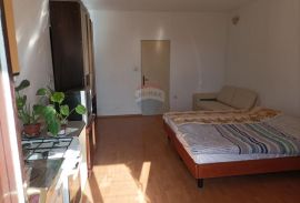 Matulji - dva stana u prizemlju sa okućnicom, Matulji, Apartamento