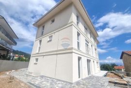 OPATIJA,IČIĆI- NOVOGRADNJA, stan 1S+DB, bazen, lift, garaža, Opatija - Okolica, Apartamento