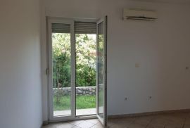 Volosko,visoko prizemlje stan s terasom i pogledom na more, Opatija, Apartamento