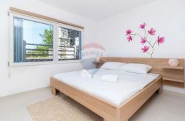 Dramalj, Kačjak, Stan 2SB+DB, terasa, 150 m od mora, Crikvenica, Appartement