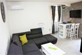 Rovinj,centar savršeni stan s terasom-62m2, Rovinj, Apartamento