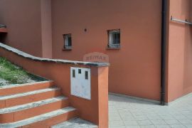 OPATIJA,DOBREĆ- Stan 98,75 m2 s  pogledom na more i bazenom, Opatija - Okolica, Kвартира