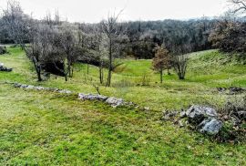 Viškovo, Mladenići, građevinsko zemljište 1040m2, Viškovo, Land