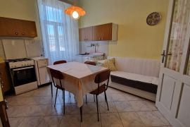 Istra, Pula, veliki stan sa garažom, 3S+DB, Pula, Appartment