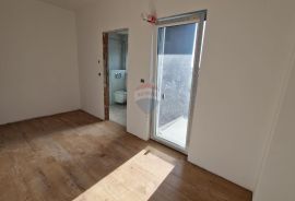 Istra, Pula, Šišan, dvojna kuća za odmor sa bazenom 4S+1DB., Ližnjan, House