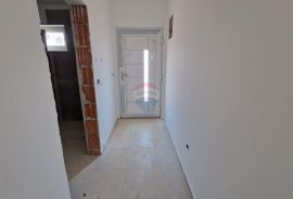 Istra, Pula, Šišan, dvojna kuća za odmor sa bazenom 4S+1DB., Ližnjan, House