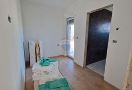 Istra, Pula, Šišan, dvojna kuća za odmor sa bazenom 4S+1DB., Ližnjan, House