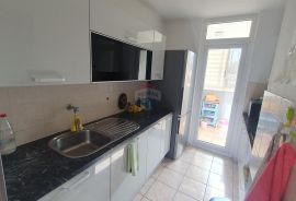 ISTRA, potpuno renoviran trosoban stan, Pula, Appartement