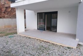 Crikvenica, Crikvenica stan 2S + DB 73m2 u urbanoj novogradnji sa vrtom od 133m2, Crikvenica, Wohnung