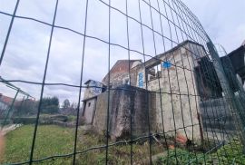 RIJEKA,VIŠKOVO- CENTAR, zemljište sa starinom, Viškovo, Land