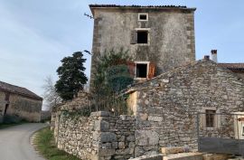 Istra, Barban, lijepa autohtona starina na tri etaže, Barban, House