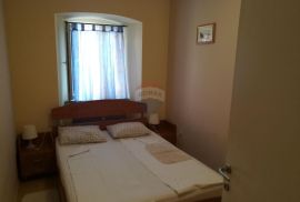 Crikvenica, Crikvenica, stan 107 m2 u strogom centru, Crikvenica, Flat