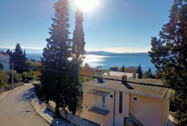 Crikvenica, Dramalj, samostojeća kuća na odličnoj lokaciji, Crikvenica, Kuća