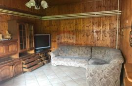 Pisarovina, Bratina, obiteljska kuća 570 m2 s okućnicom 4700 m2, pomoćna zgrada, garaža i lift, Pisarovina, Casa