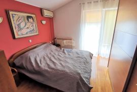 Samostojeća kuća s bazenom unutar prve zone grada, Rijeka, House