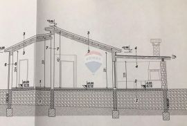 Istra,Kanfanar-2km-medena prizemnica  na 880m2 okućnice, Žminj, Haus