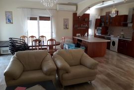 Ista, Medulin, apartmanska kuća sa bazenom 150m od mora, Medulin, بيت