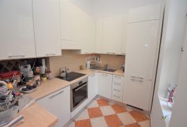 Zagreb, Centar, četverosoban stan 90 m2 (moguća zamjena), Donji Grad, Kвартира