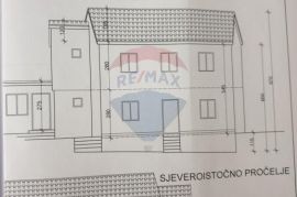 Crikvenica, Crikvenica- samostojeća kuća u samom centru sa 3 parkirna mjesta, Crikvenica, Casa