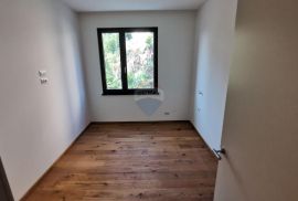 OPATIJA CENTAR - luksuzan stan na 4. katu s liftom, Opatija, Flat