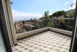 OPATIJA CENTAR - luksuzan stan na 4. katu s liftom, Opatija, Wohnung