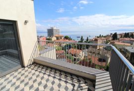 OPATIJA CENTAR - luksuzan stan na 4. katu s liftom, Opatija, Appartement