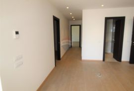 OPATIJA - luksuzni stan u centru s pogledom, Opatija, Apartamento