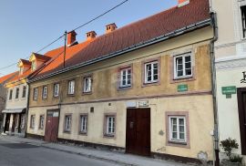 Karlovac; Zvijezda, kuća sa dva odvojena stana pogodno za investiciju, Karlovac, House