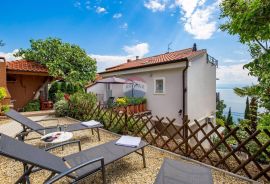 OPATIJA - vila s 4 apartmana, Opatija, Ev