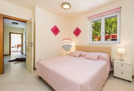 OPATIJA - vila s 4 apartmana, Opatija, Ev