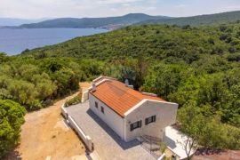 KRK-Villa s bazenom-160m2-500m od mora, Vrbnik, Σπίτι