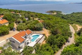 KRK-Villa s bazenom-160m2-500m od mora, Vrbnik, Σπίτι